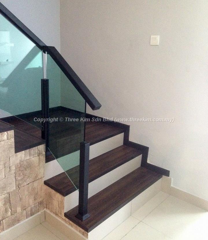 A9R1ef3mq6_1p4djug_bm4